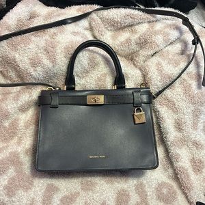 Michael Kors tote